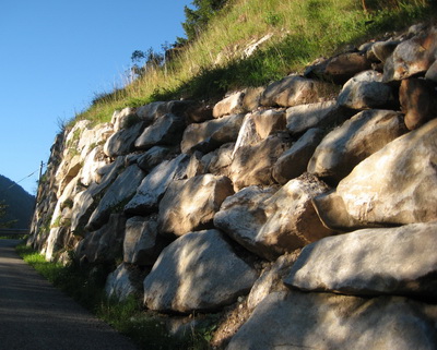 natursteinmauer